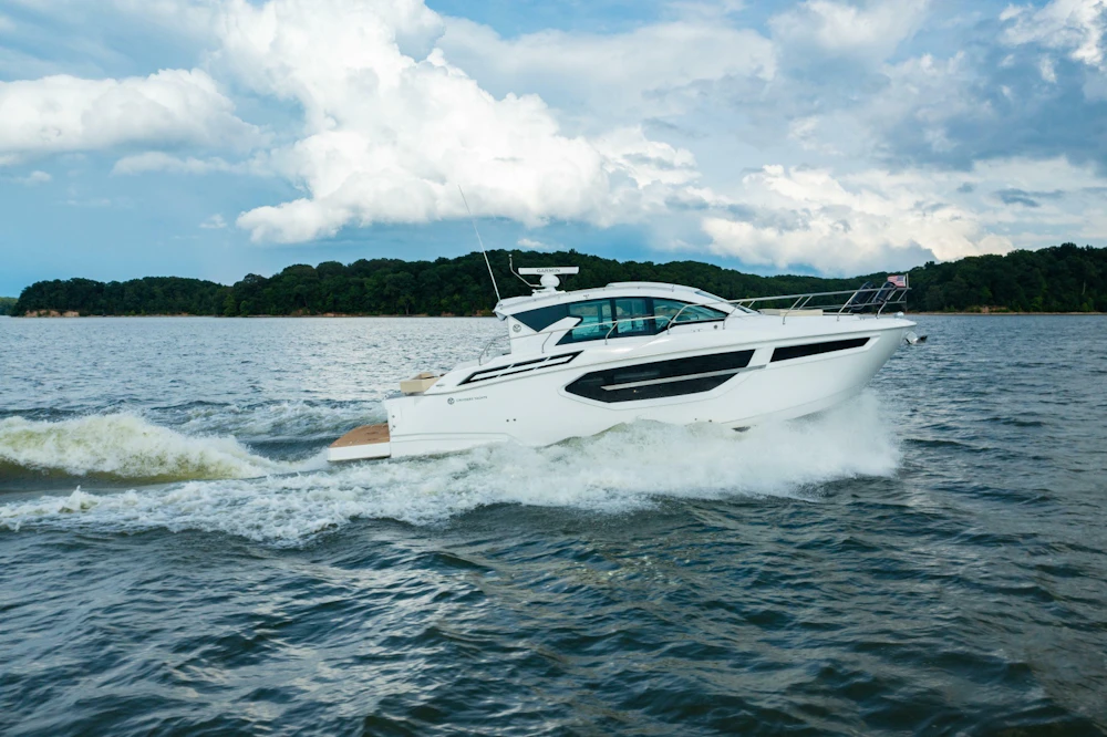 Cruisers Yachts 42 Cantius Yacht For Sale