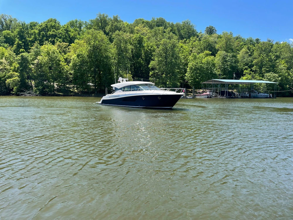 Tiara Yachts C53 Coupe Yacht For Sale