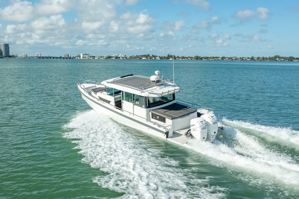Axopar 37 XC Cross Cabin Yacht For Sale