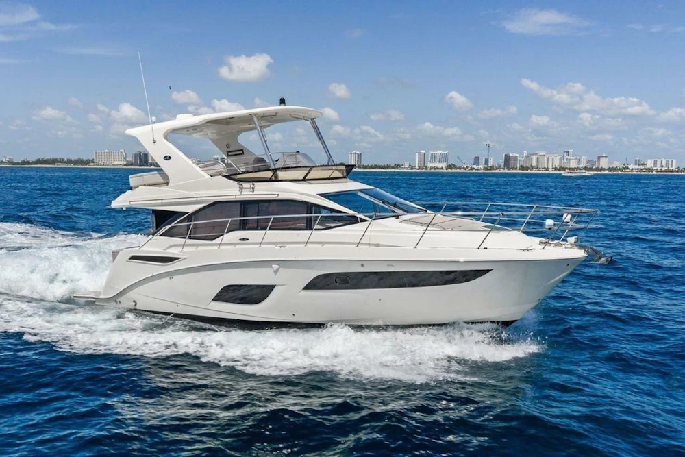 Sea Ray Fly 460 Yacht For Sale