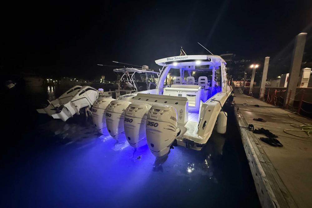 Boston Whaler 420 Outrage Yacht For Sale