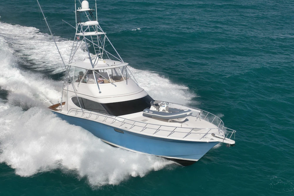 Hatteras GT70 Yacht For Sale