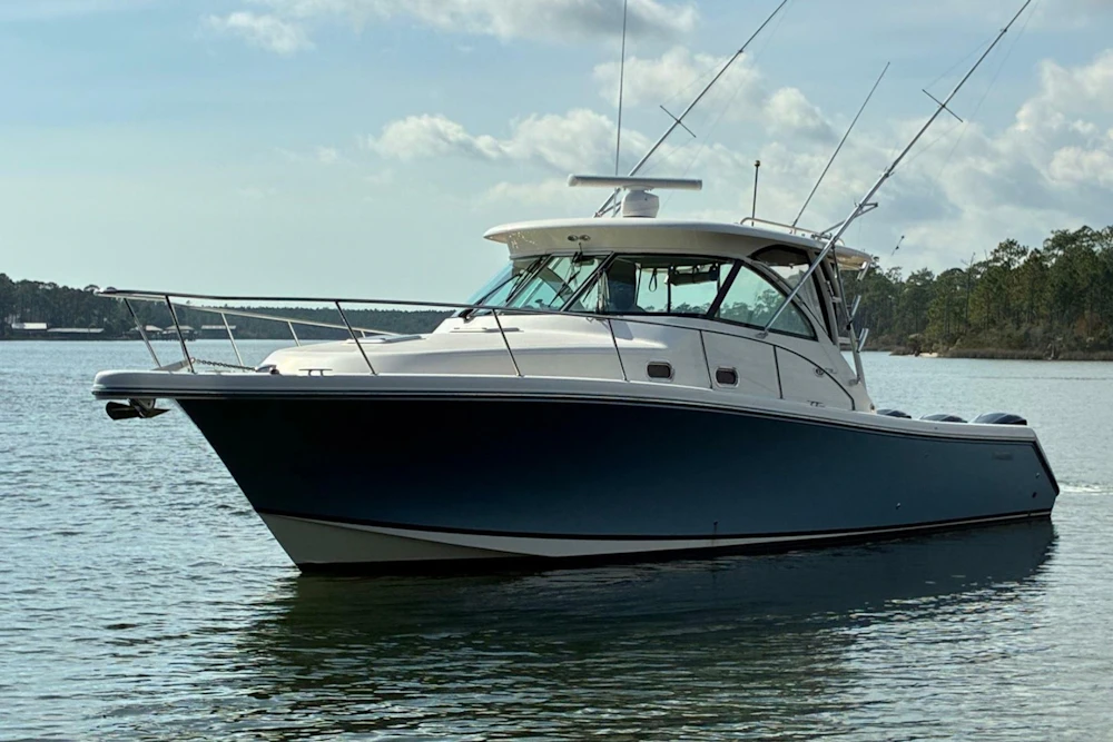 Pursuit OS 375 Offshore Yacht For Sale