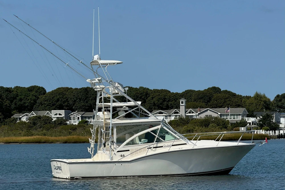 Carolina Classic 35 Express Yacht For Sale
