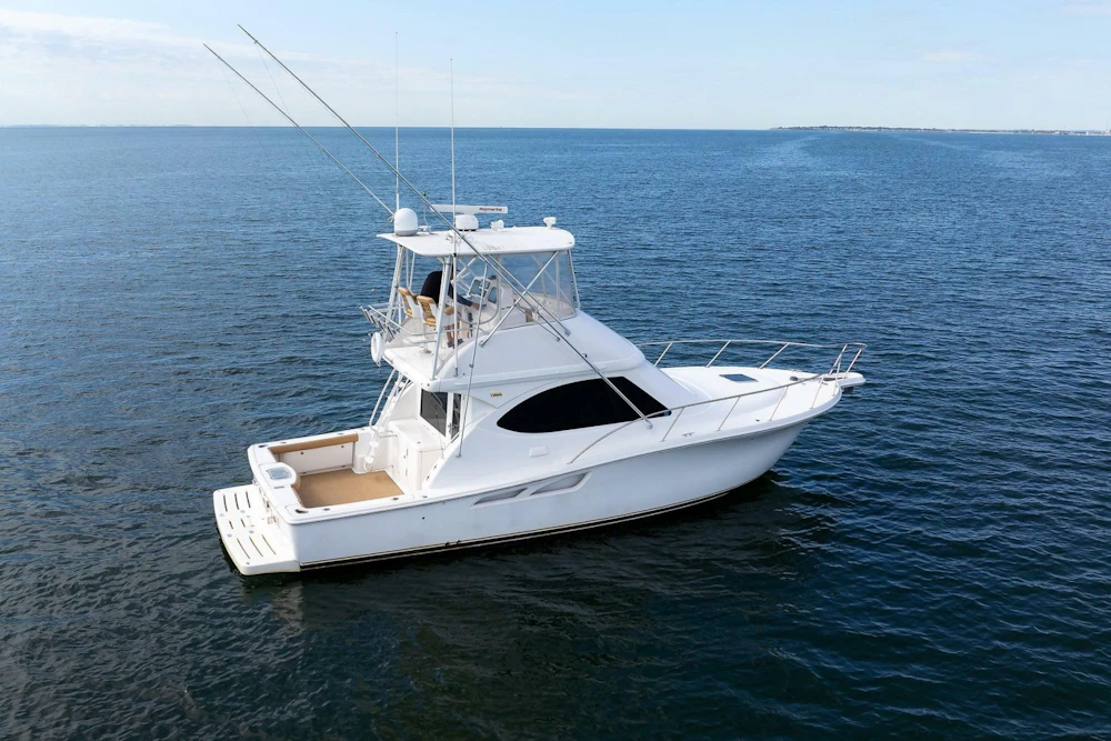 Tiara Yachts 3900 Convertible Yacht For Sale