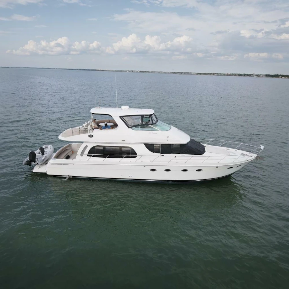 Carver 560 Voyager Yacht For Sale