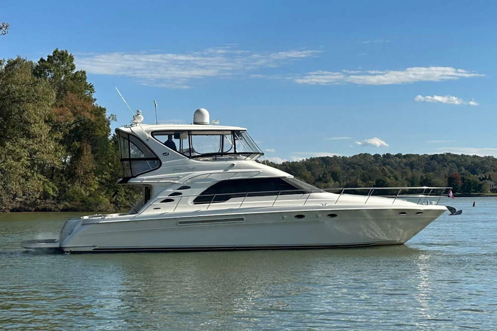 Sea Ray 560 Sedan Bridge Yacht For Sale