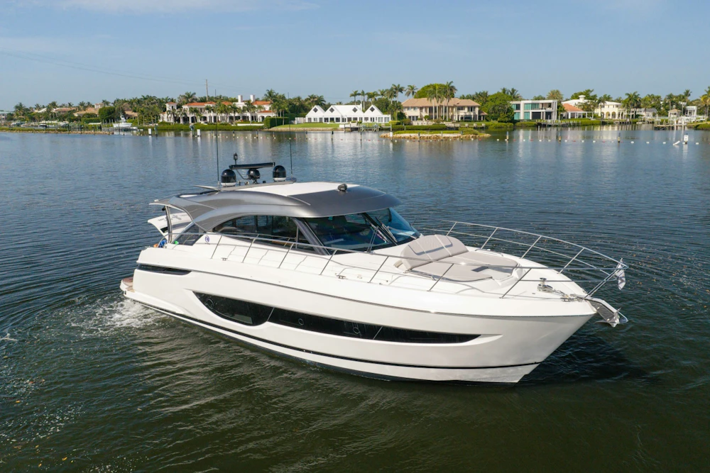 Riviera 4600 Yacht For Sale