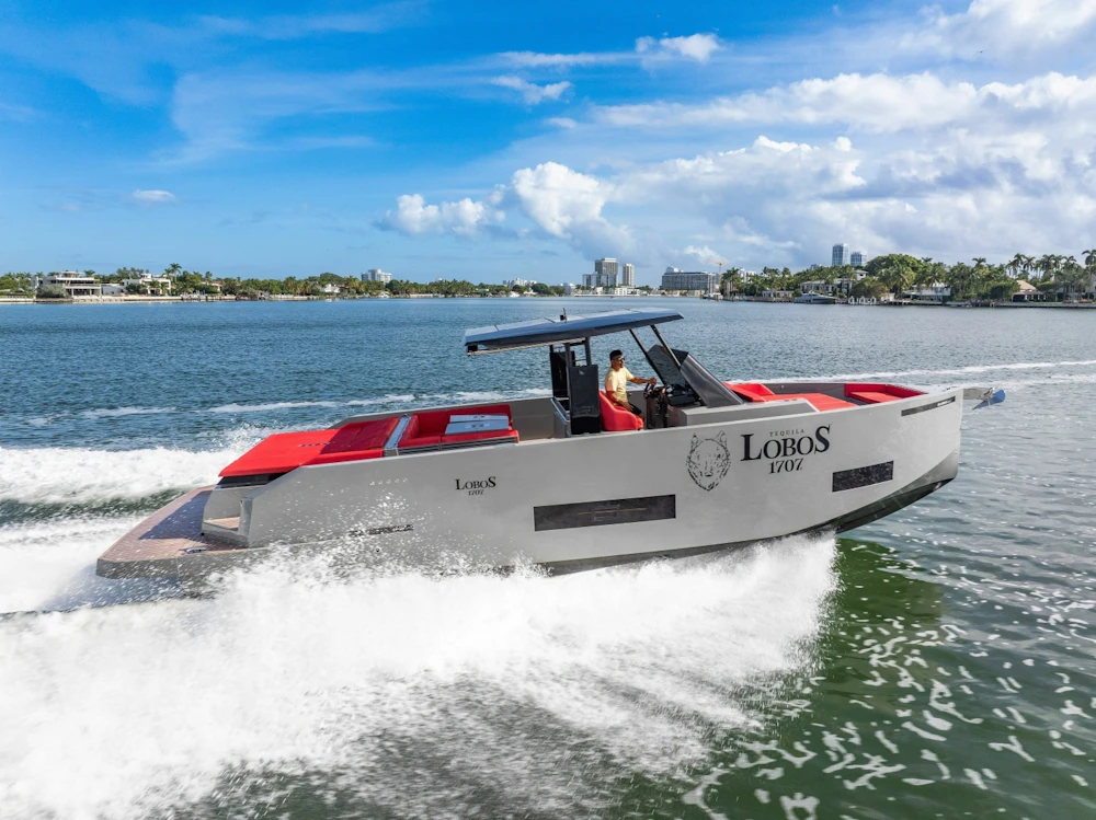 De Antonio D42 Open Yacht For Sale