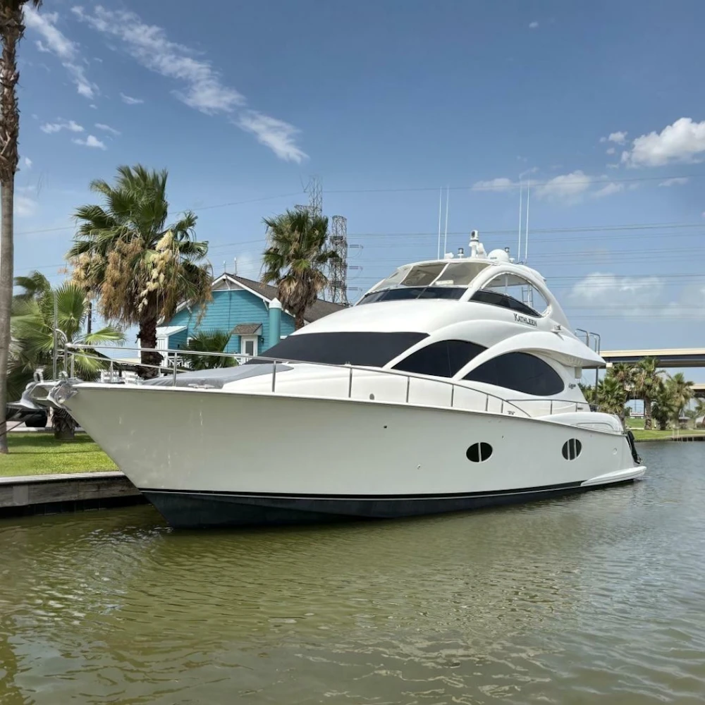 Lazzara Yachts 74 MOTOR YACHT Yacht For Sale