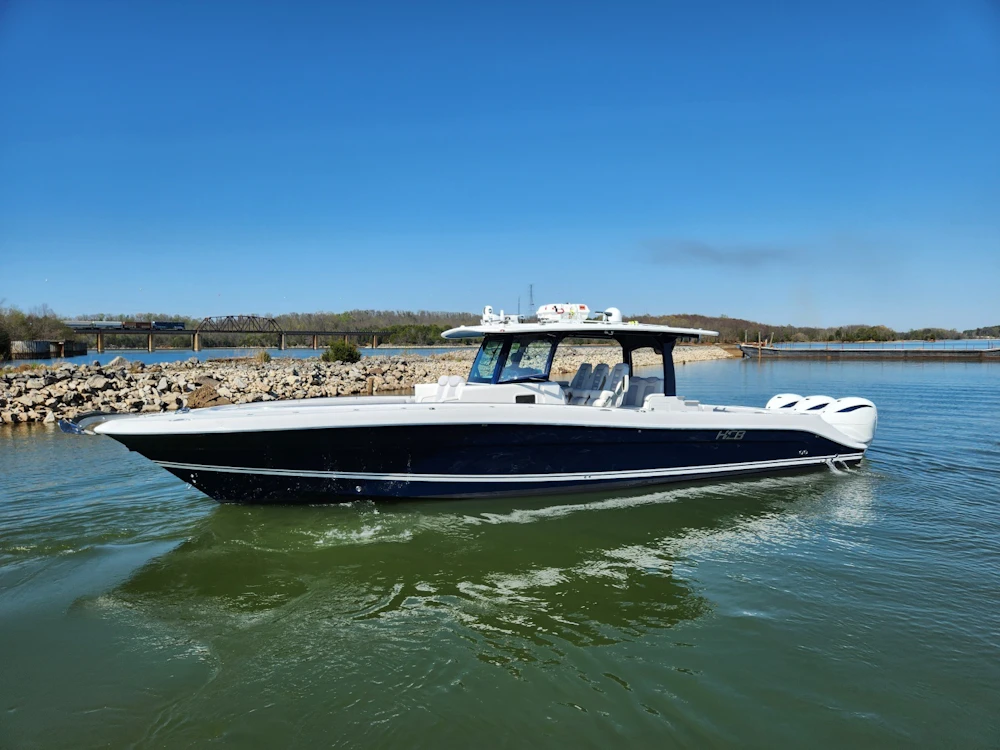 HCB 42 Lujo Yacht For Sale