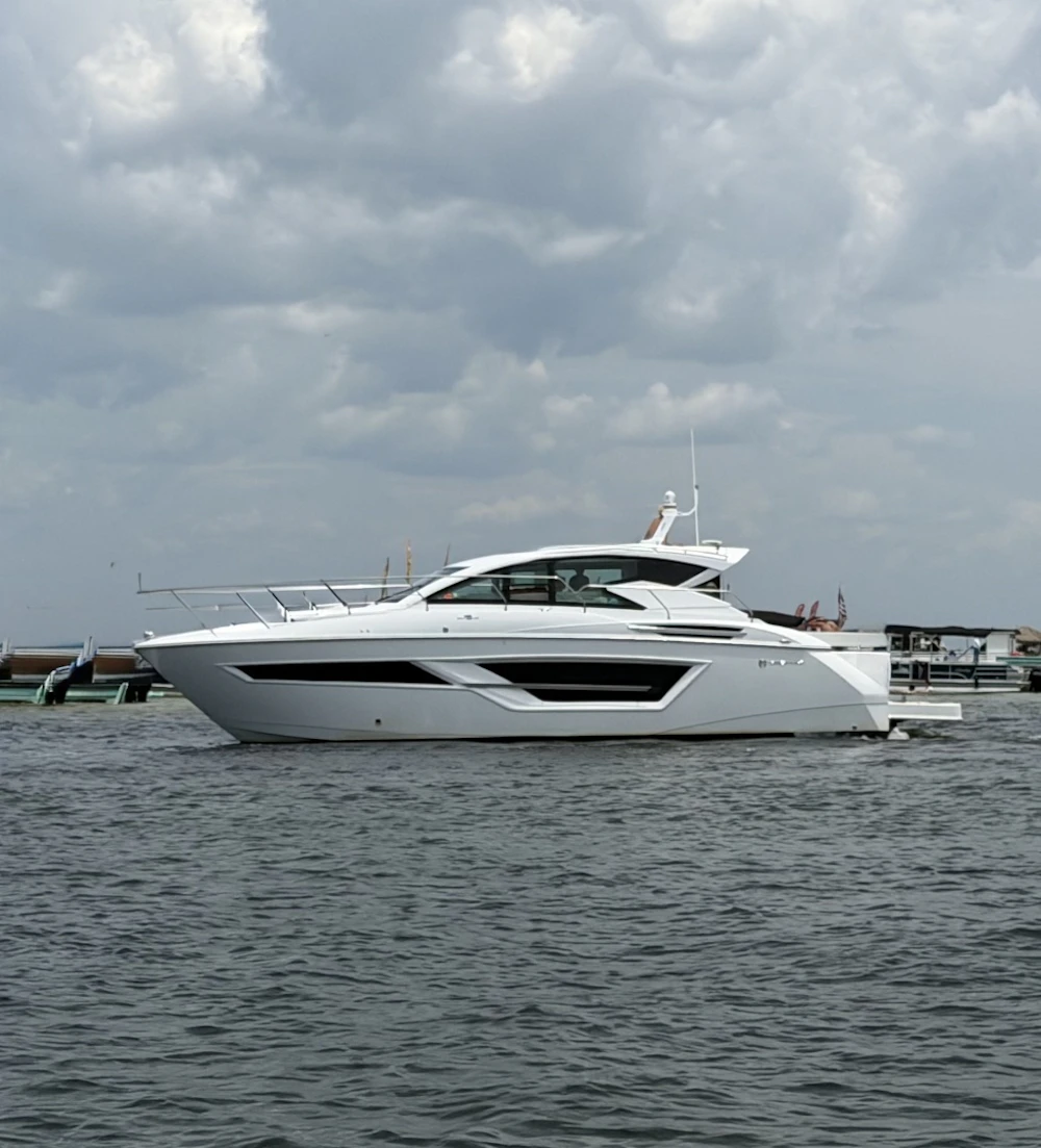 Cruisers 46 Cantius Yacht For Sale