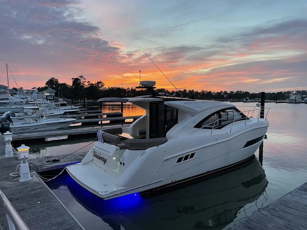 Carver C37 Yacht For Sale