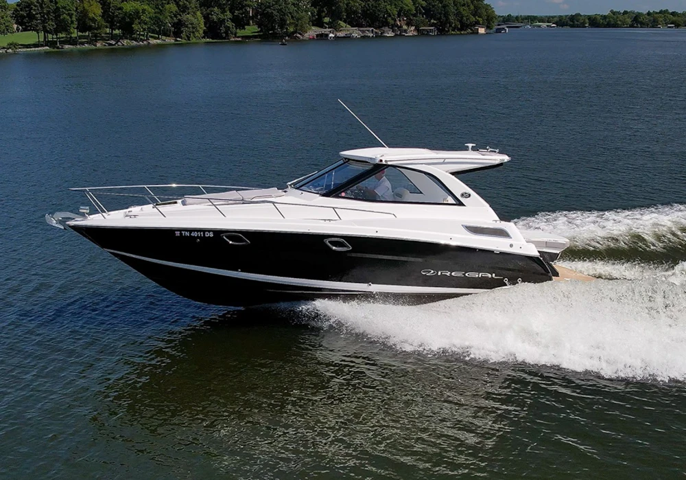 Regal 35 Sport Coupe Yacht For Sale
