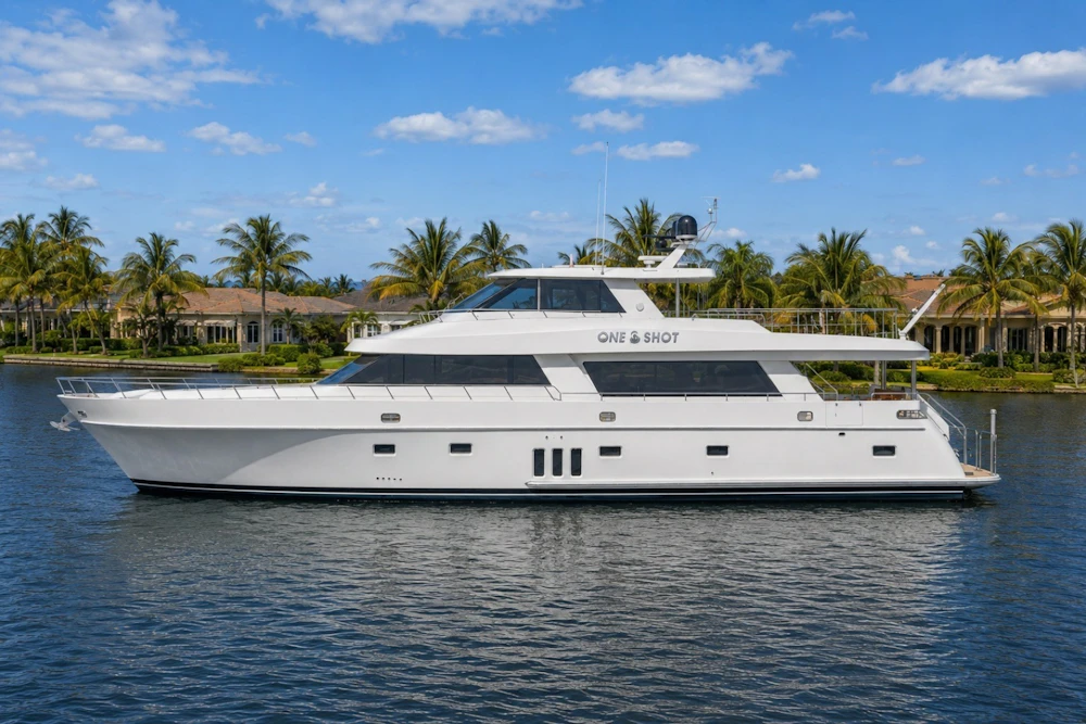 Ocean Alexander 90 Skylounge Yacht For Sale