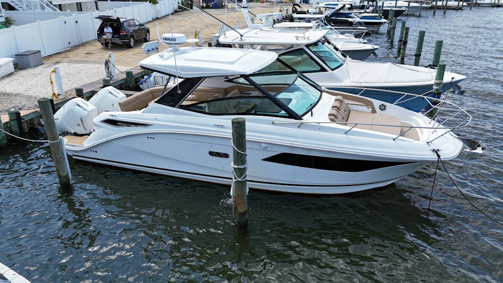 Sea Ray 320 Sundancer OB Yacht For Sale