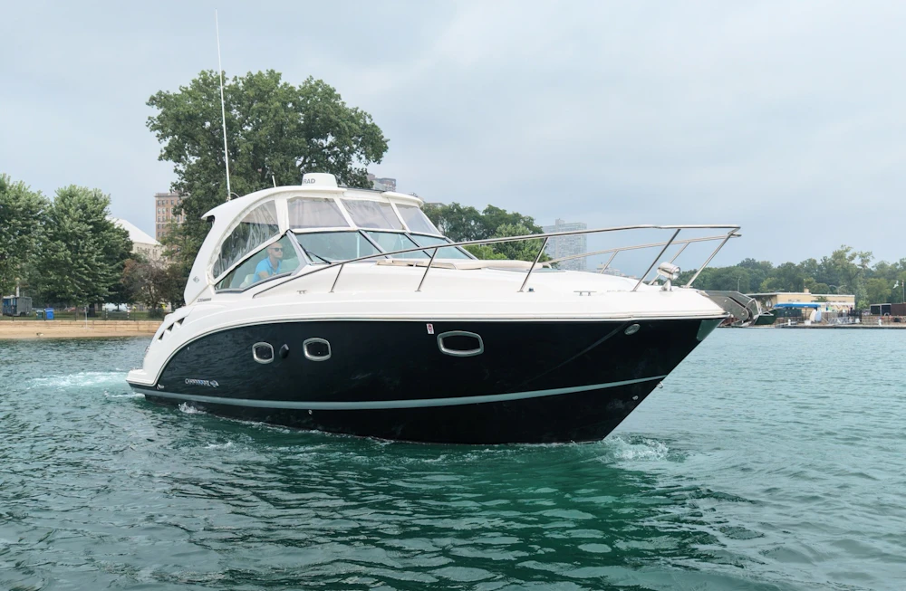 Chaparral 330 Signature Yacht For Sale