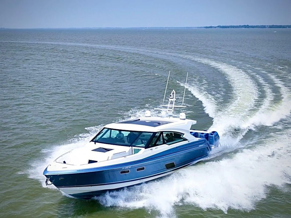 Formula 500 Super Sport Crossover Yacht For Sale