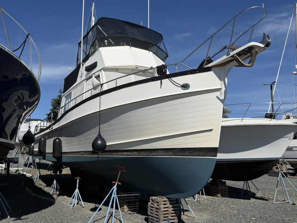 Grand Banks 42 Classic Yacht For Sale