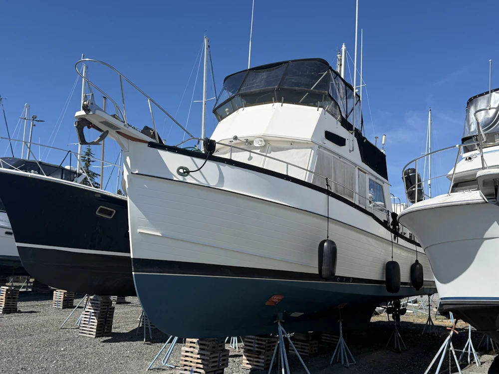 Grand Banks 42 Classic Yacht For Sale