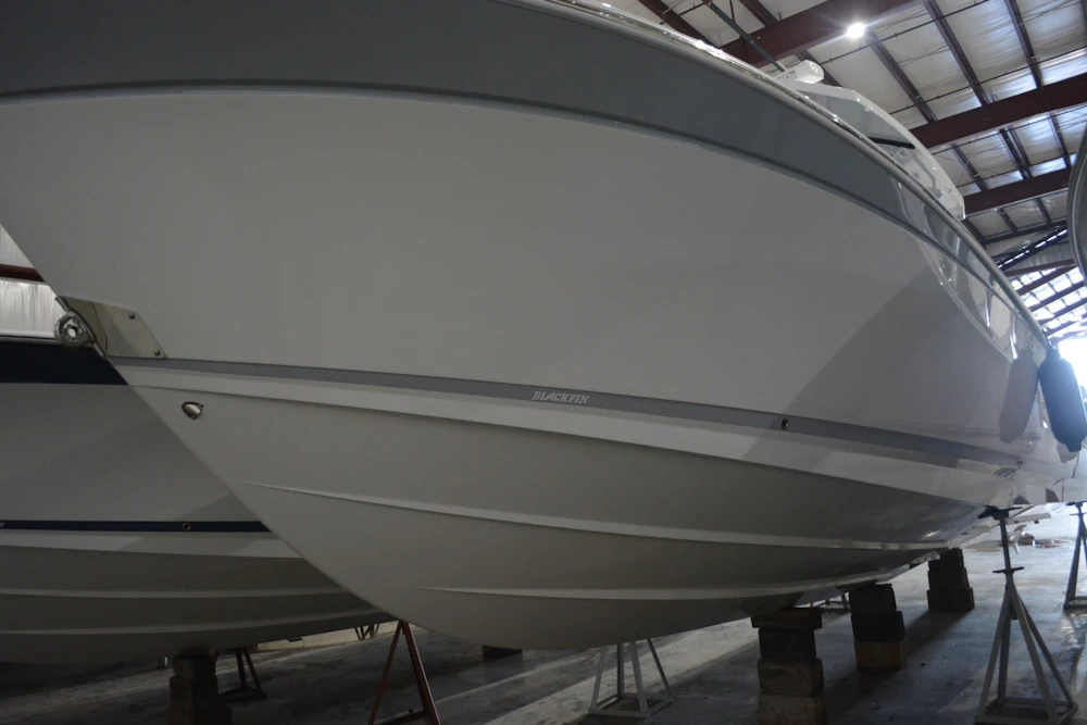 Blackfin 332 CC Yacht For Sale