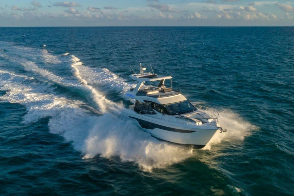 Galeon 500 FLY Yacht For Sale