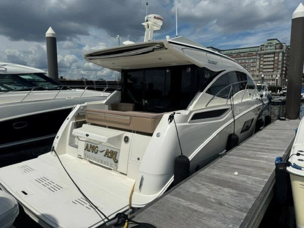 Sea Ray 400 Sundancer Yacht For Sale