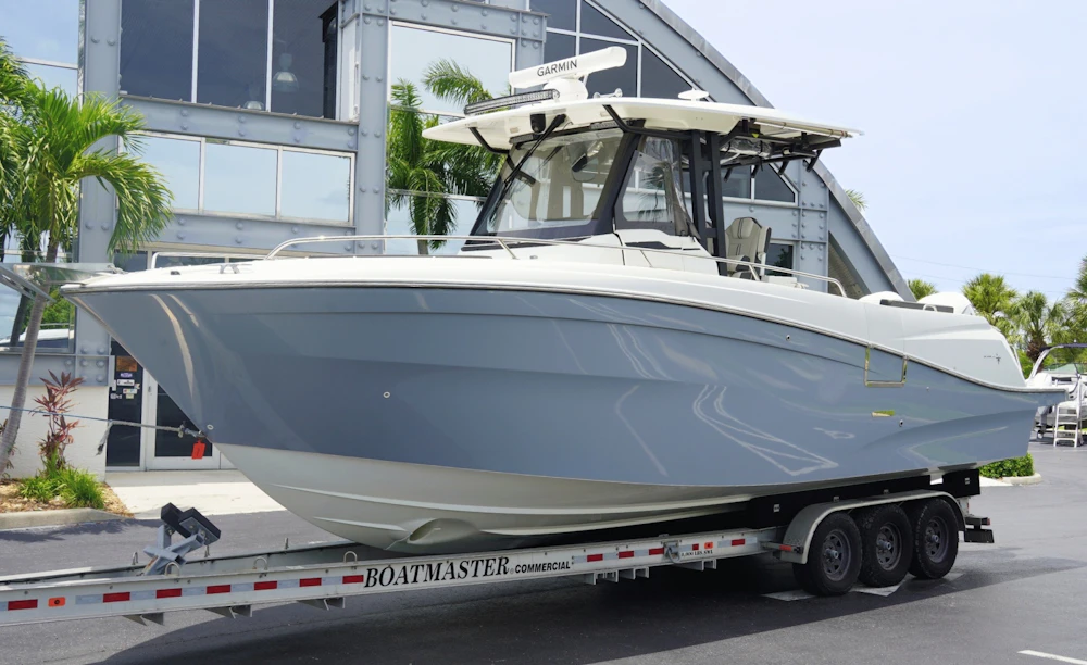Jeanneau Leader 10.5CC Yacht For Sale