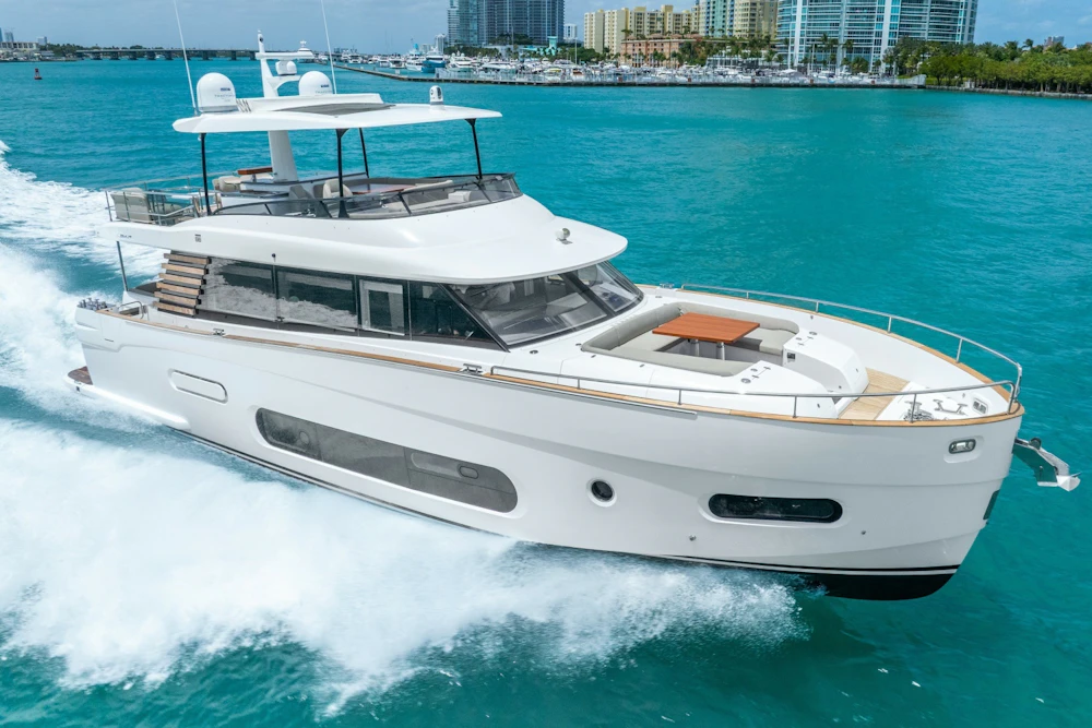 Azimut Magellano 66 Yacht For Sale