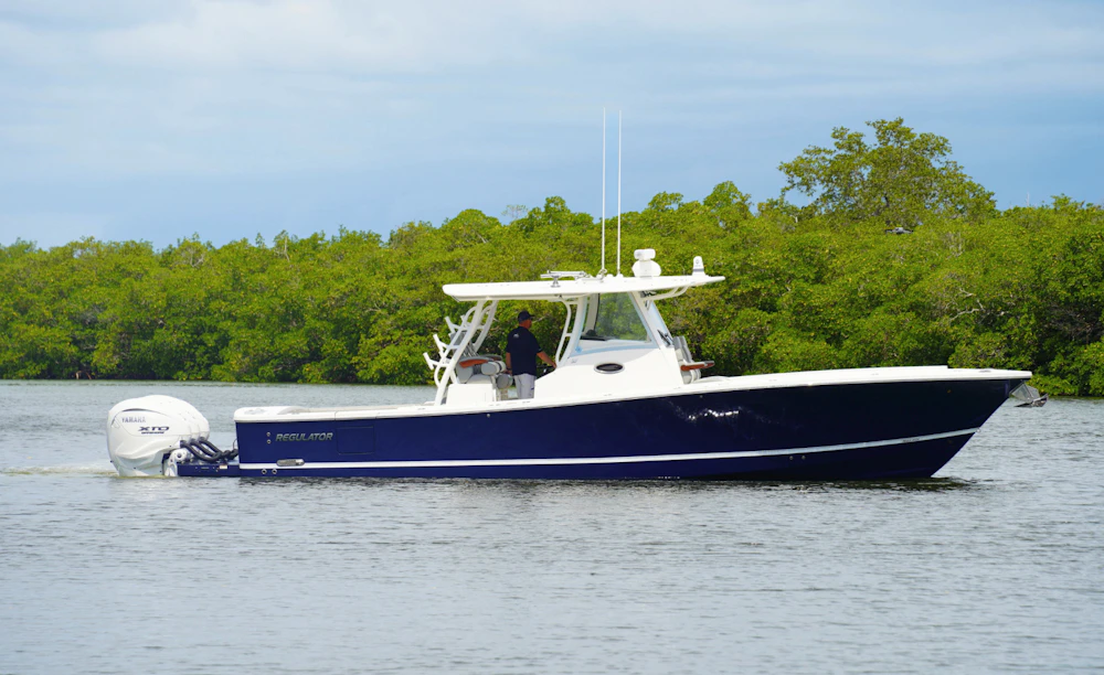 Regulator 37 Yacht For Sale