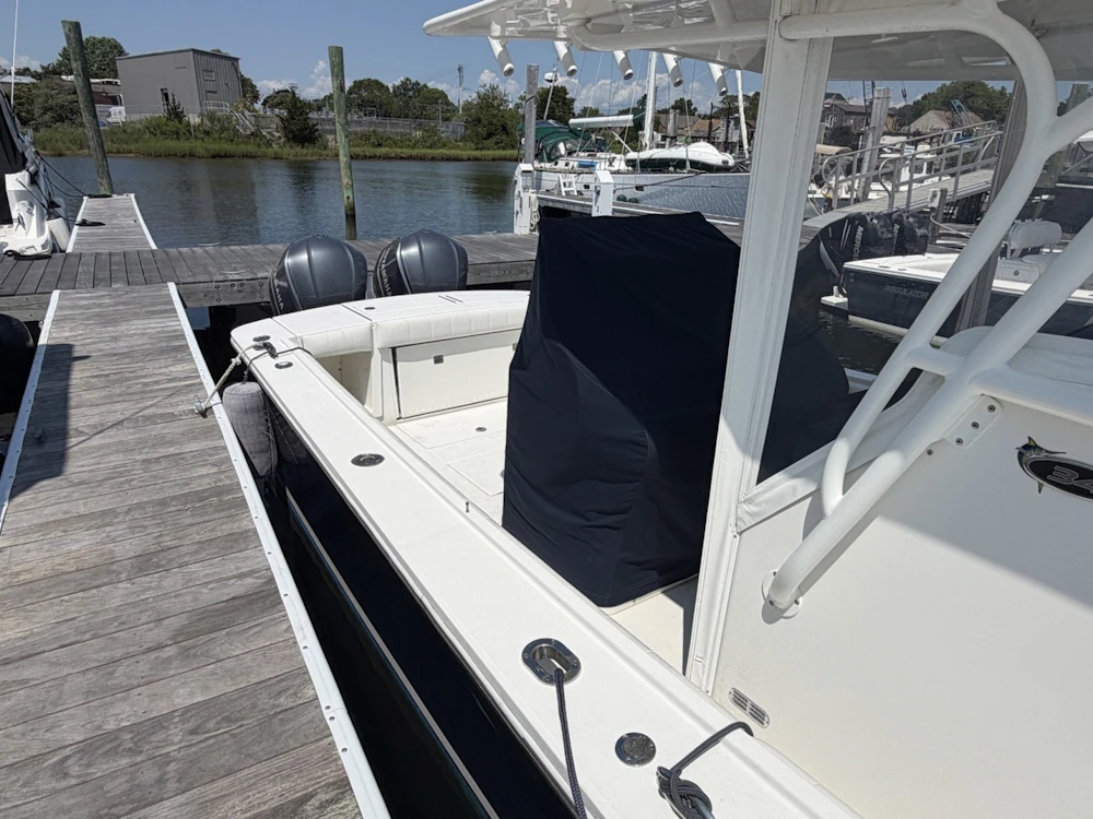 Regulator 34 Yacht For Sale