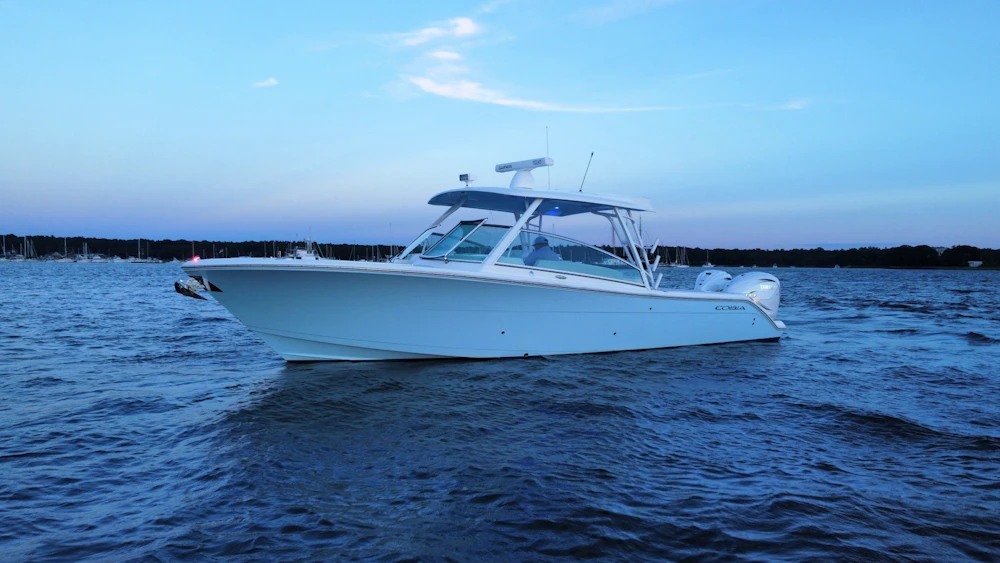 Cobia 330 DC Yacht For Sale