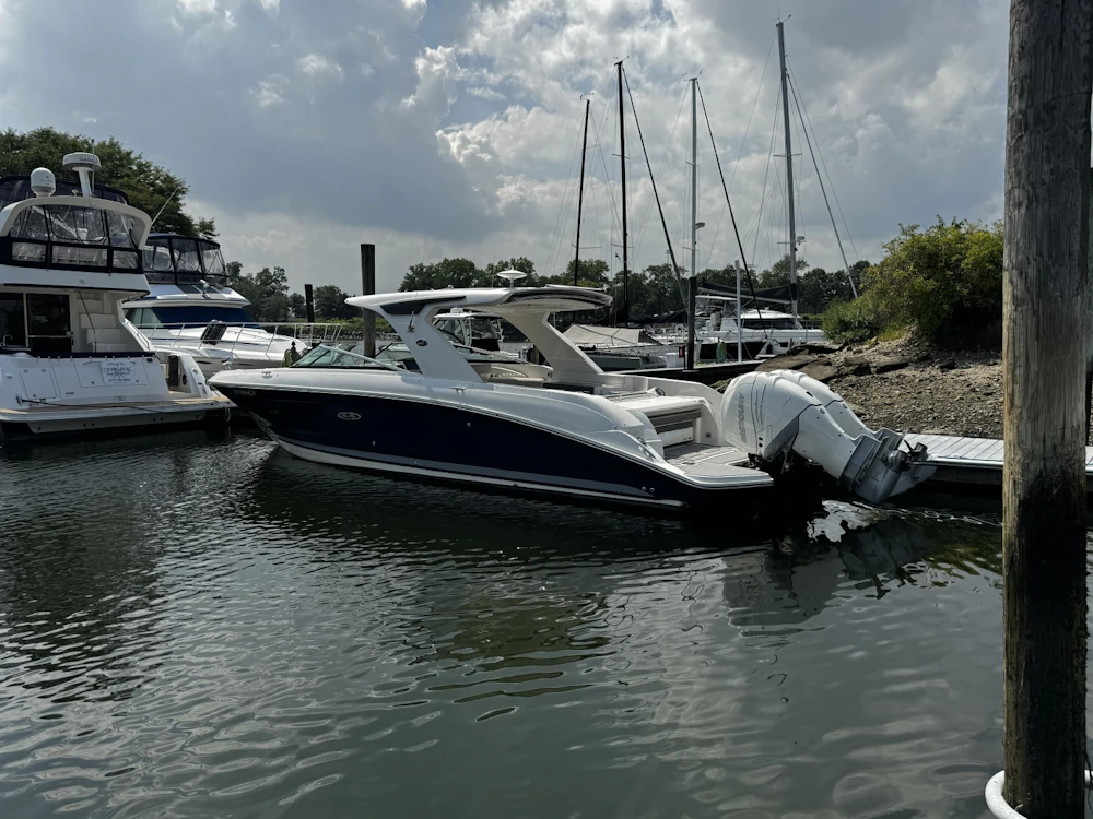 Sea Ray 350 SLX Yacht For Sale
