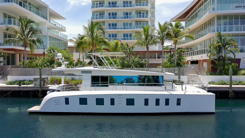 Silent-Yachts  Yacht For Sale