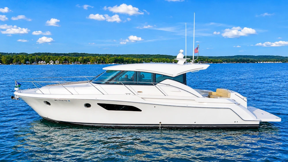 Tiara Yachts 44 Coupe Yacht For Sale