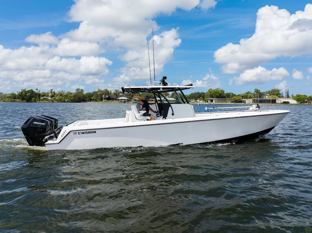 Contender ST Yacht For Sale