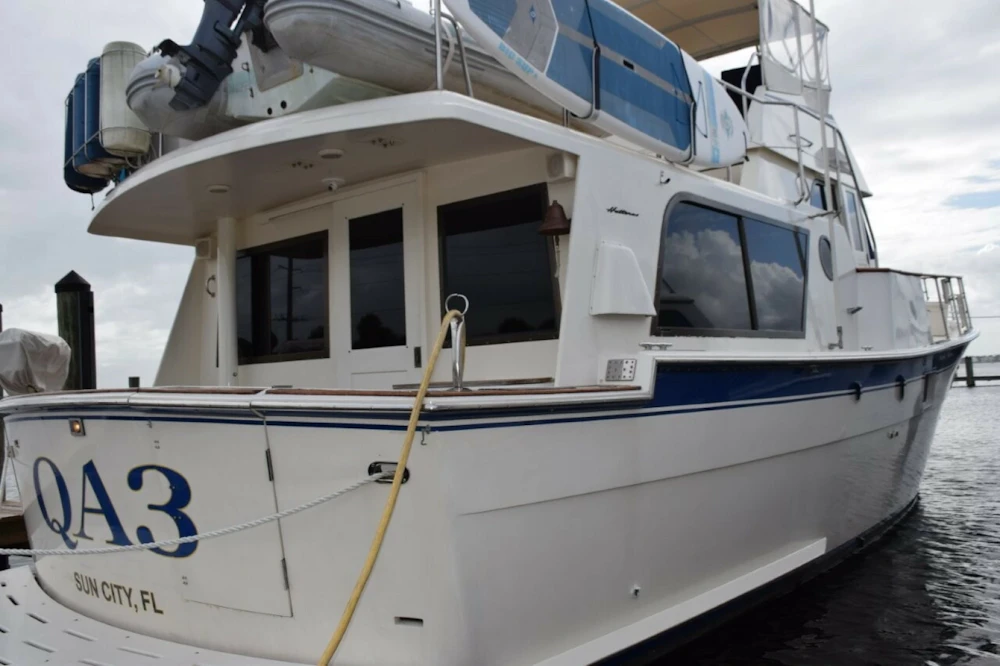 Hatteras LRC Yacht For Sale