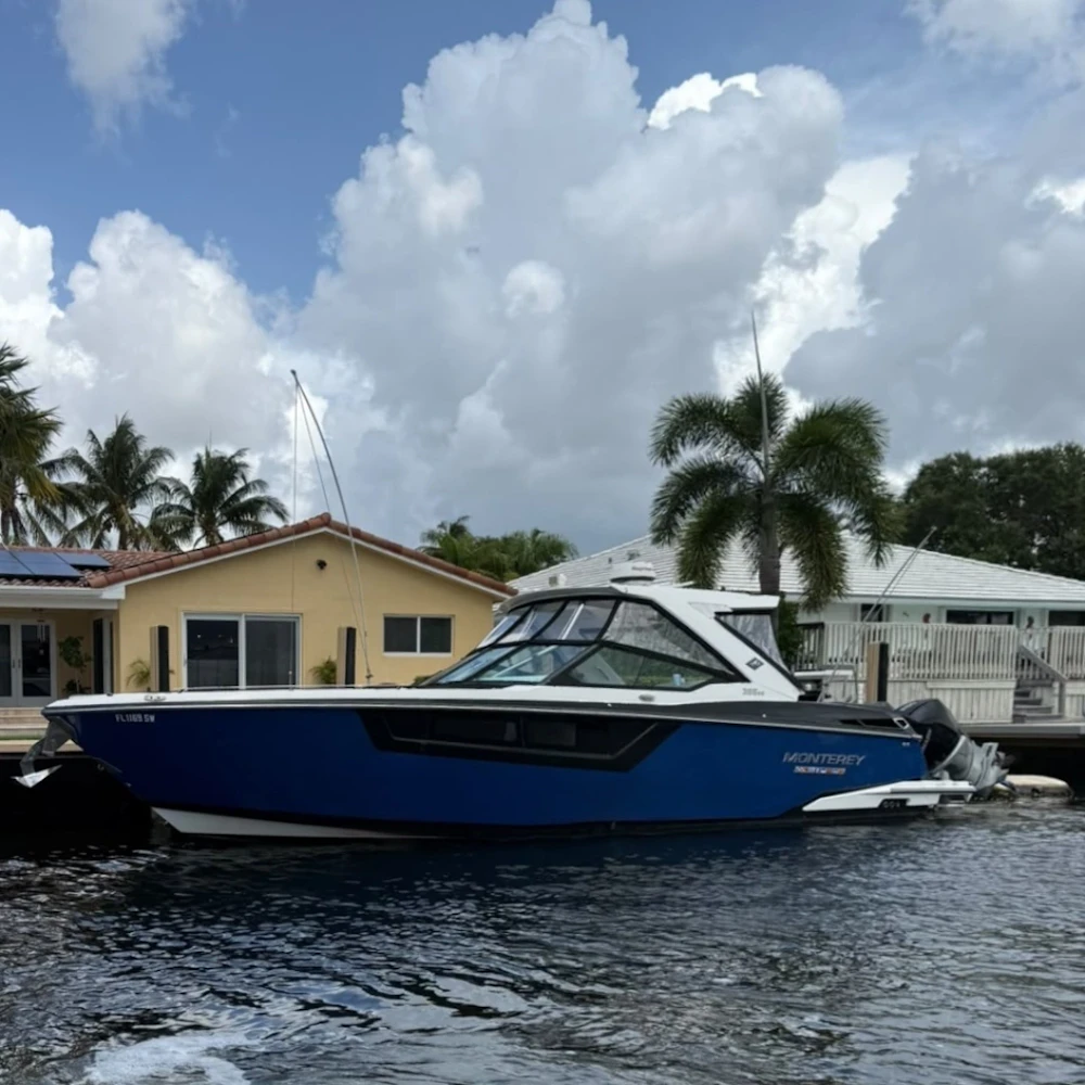 Monterey 385SE Super Express Yacht For Sale
