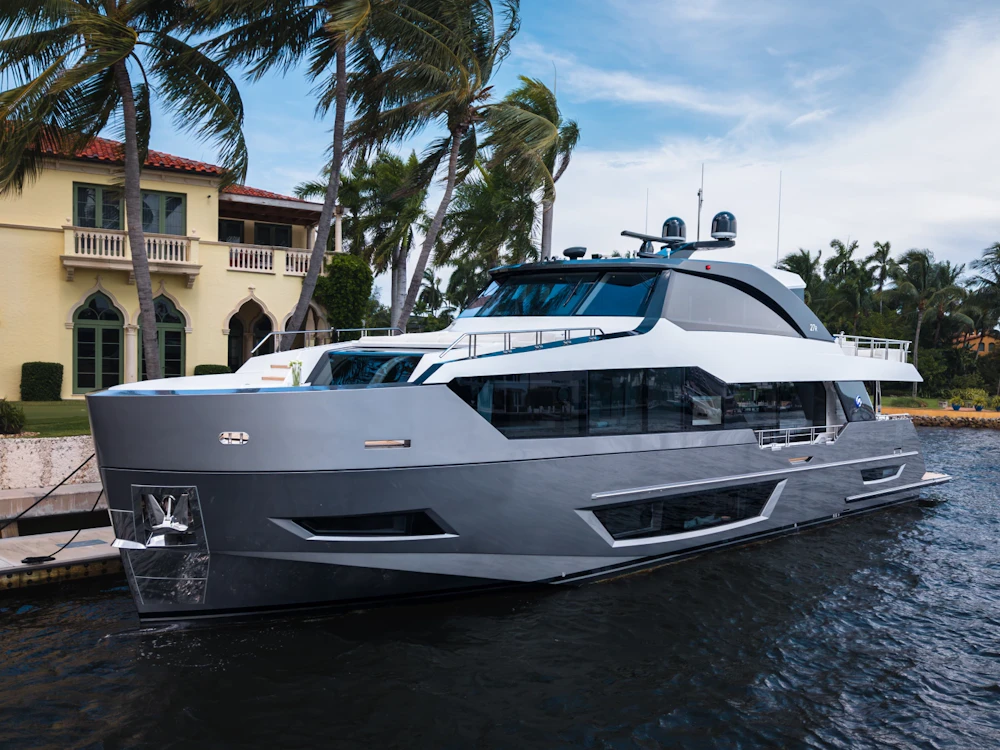 Ocean Alexander 27R Yacht For Sale