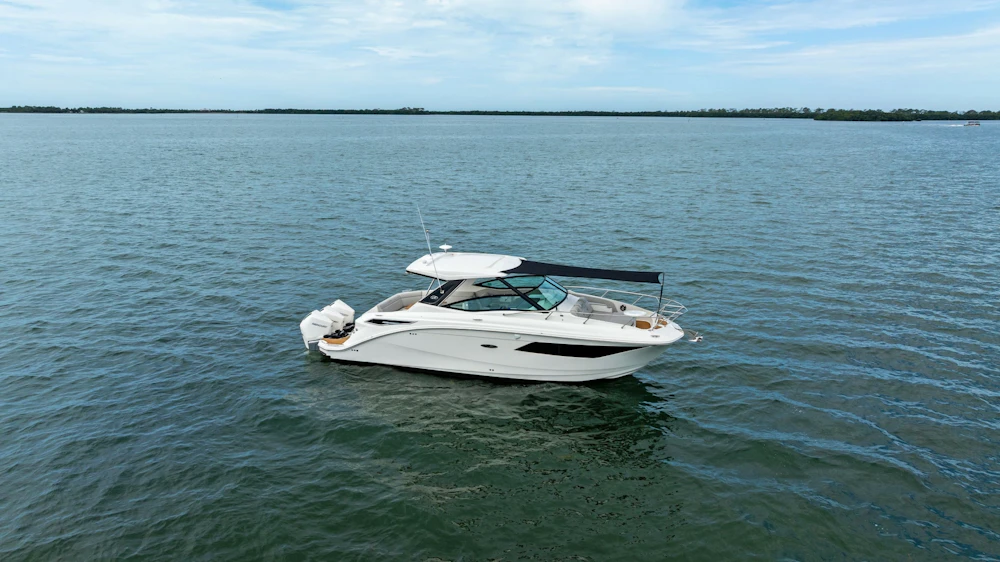 Sea Ray Sundancer 320 Outboard Yacht For Sale