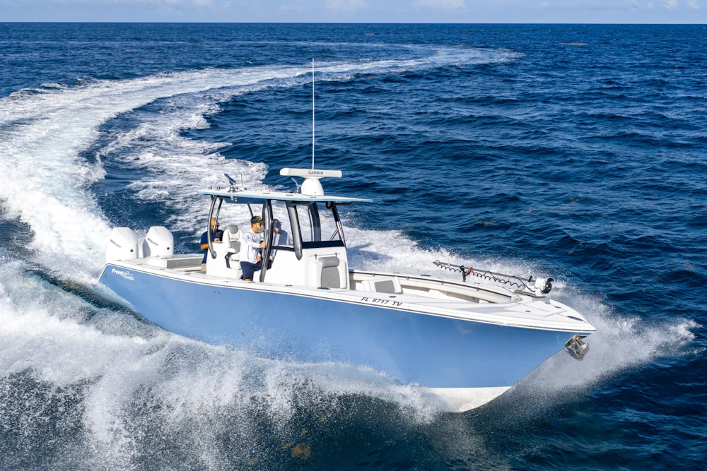 Front Runner 33 Center Console Yacht For Sale
