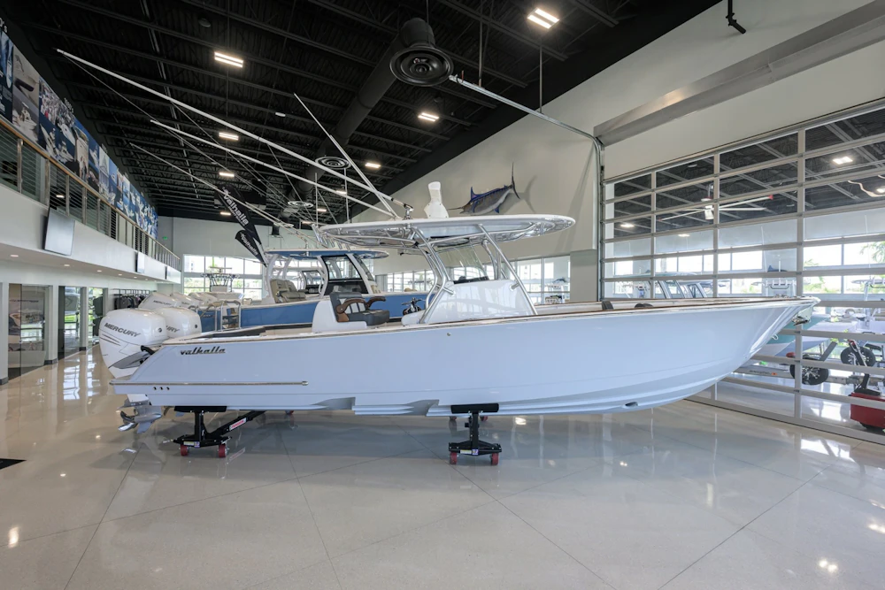 Valhalla Boatworks V-33 Yacht For Sale