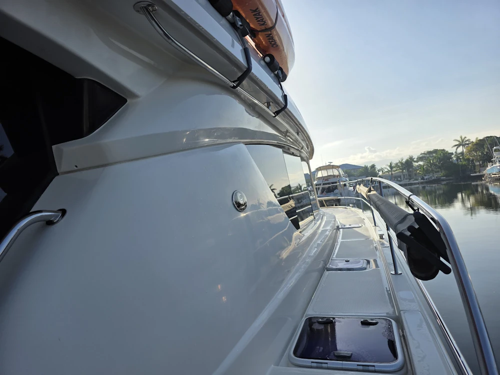 Aquila 48 Yacht For Sale