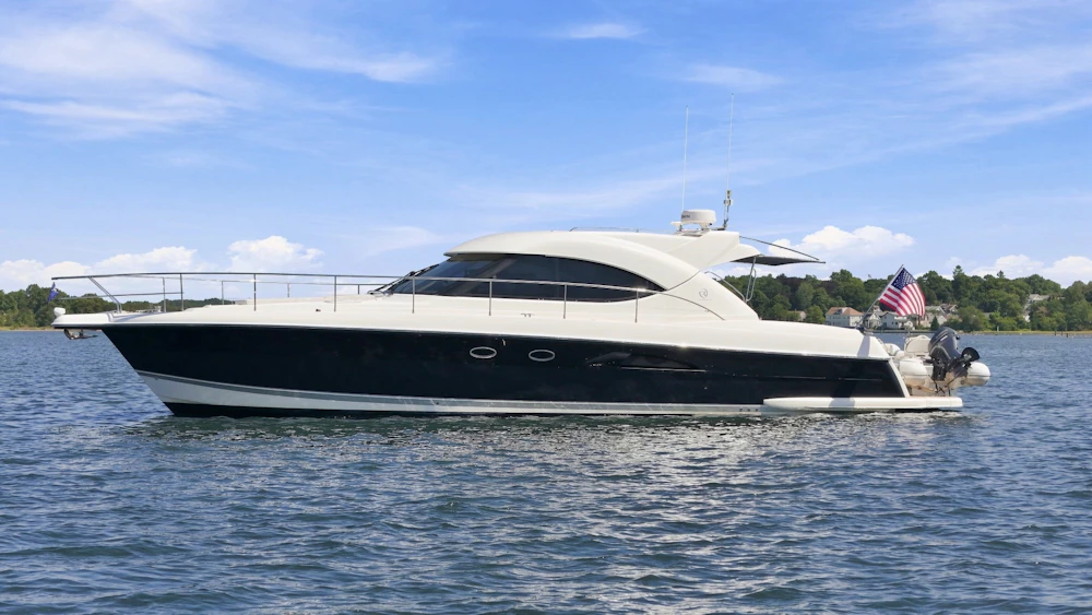 Riviera 4700 Sport Yacht Yacht For Sale