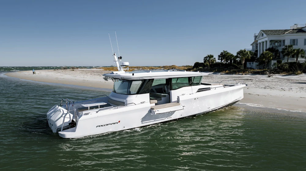 Axopar 45 XC Cross Cabin Yacht For Sale