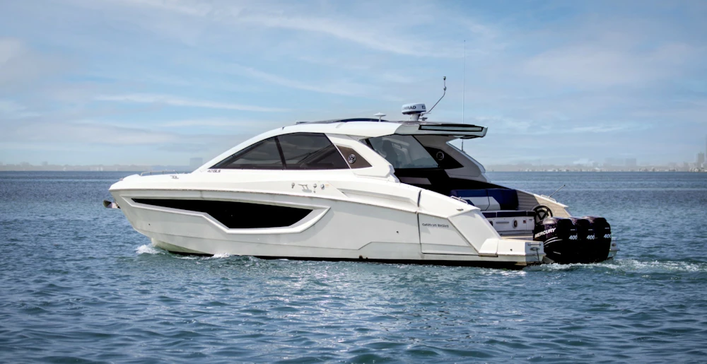 Cruisers Yachts 42 GLS OB Yacht For Sale