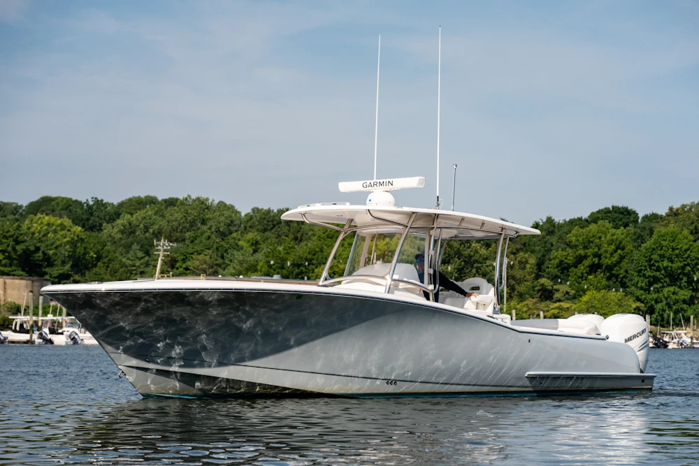 Mag Bay CC Yacht For Sale