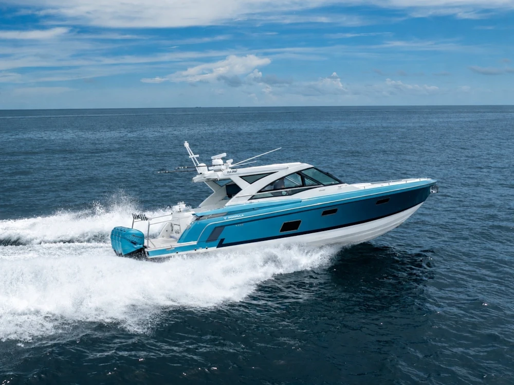 Formula 430 All Sport Crossover Yacht For Sale
