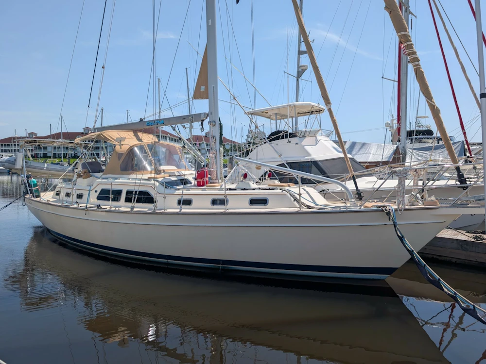 Island Packet 465 Yacht For Sale