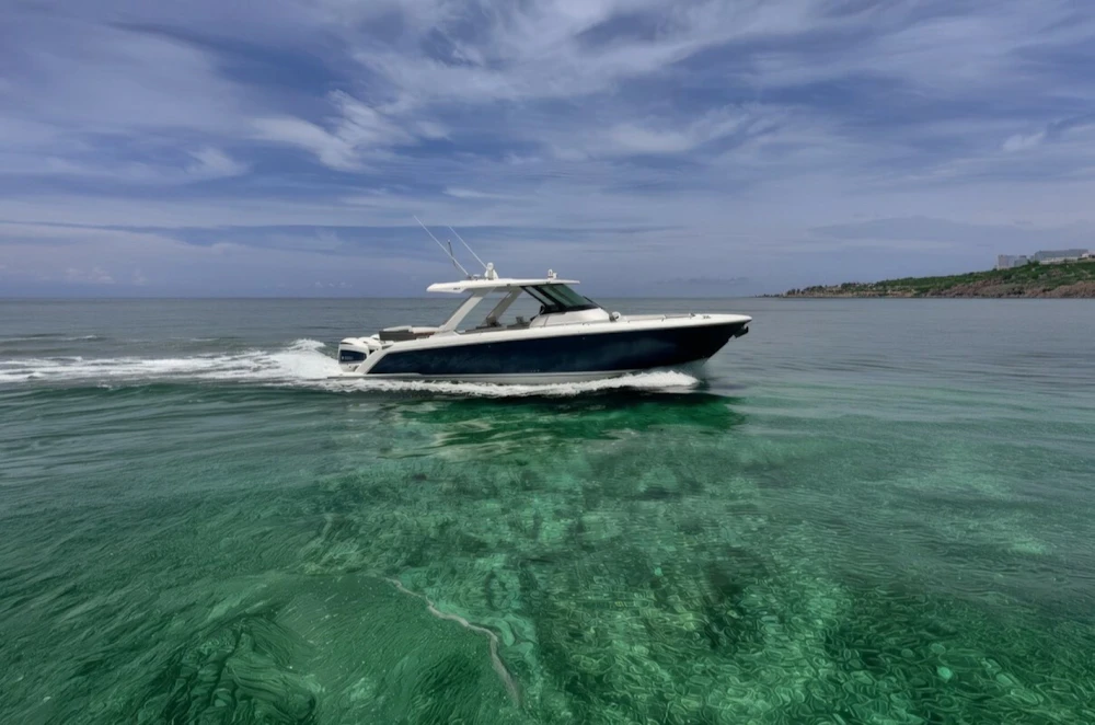 Tiara Yachts 38 LS Yacht For Sale